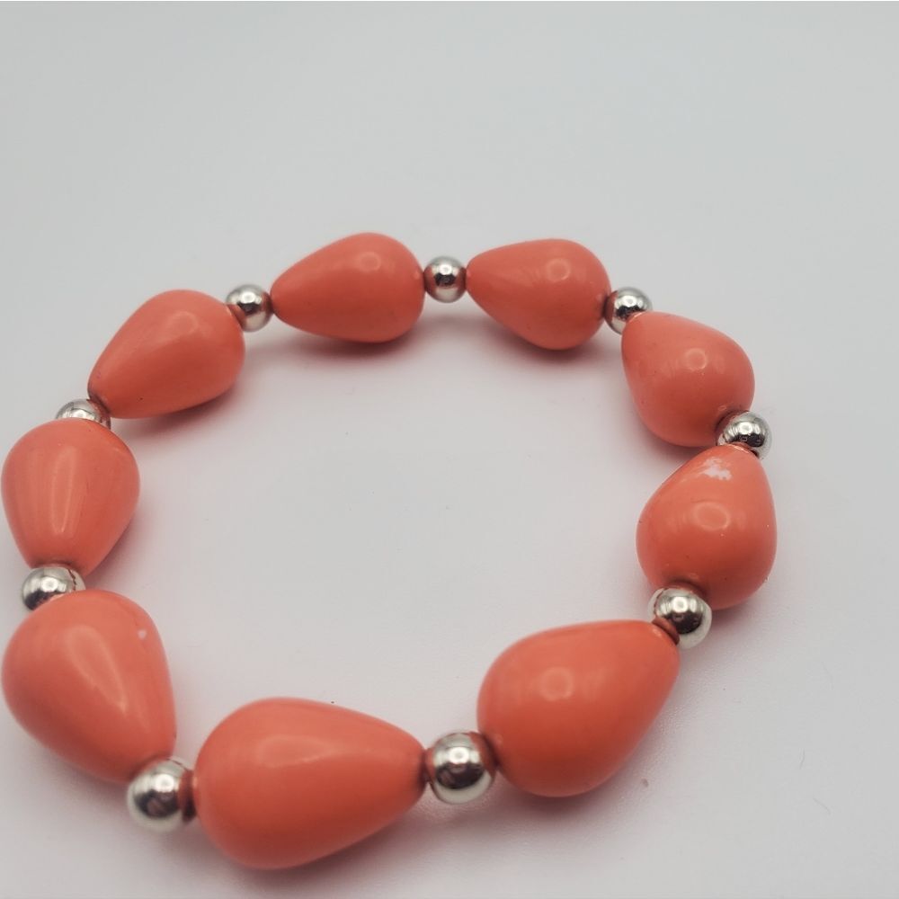 Orange‎ cream bracelet